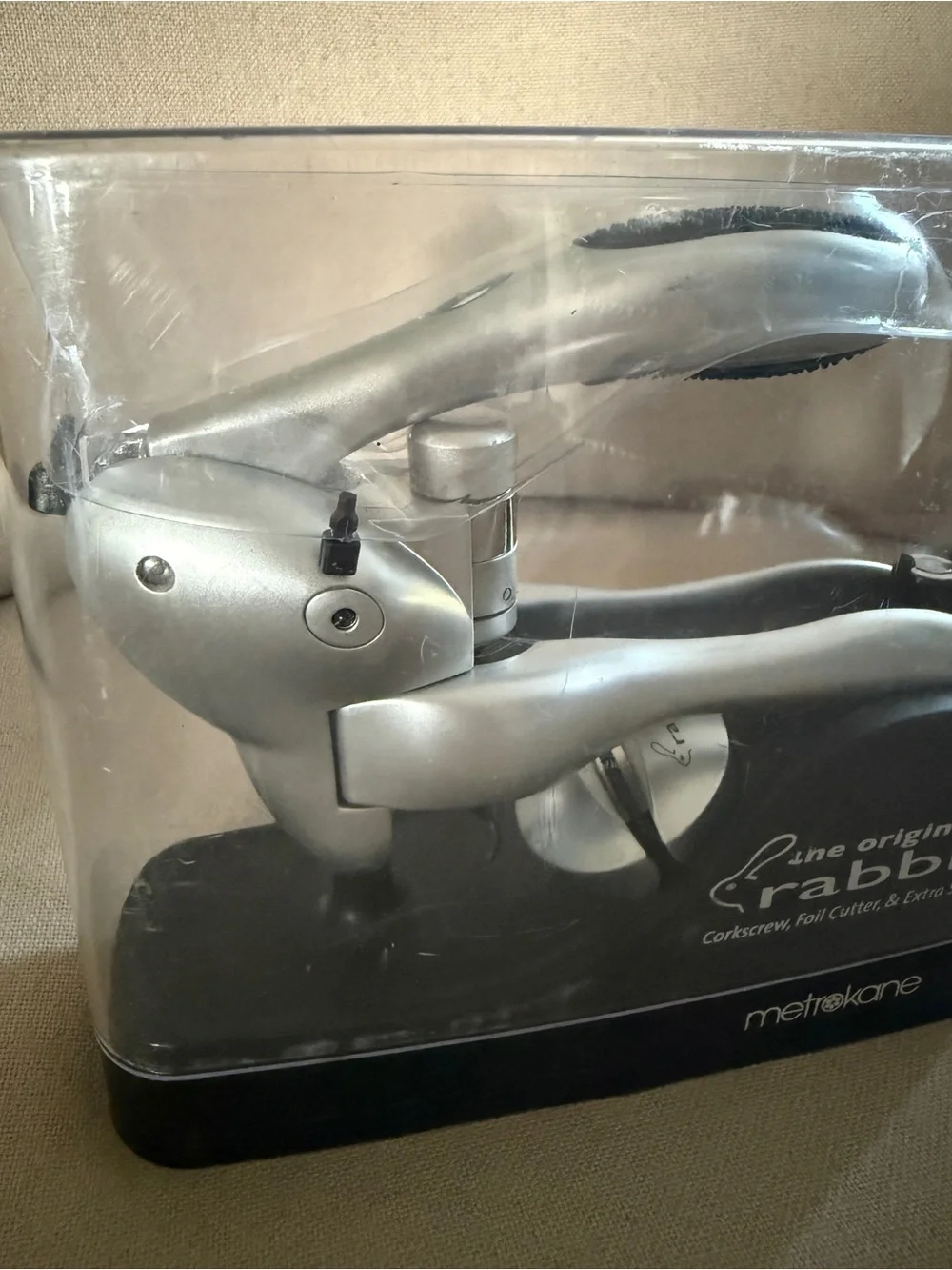 Metro Rabbit Corkscrew with Silver and Black Handles